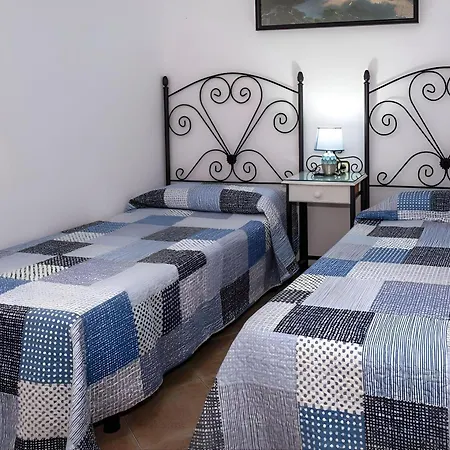 Apartamento Centrico En Conil Para Familias Y Parejas - Es-180-320 *